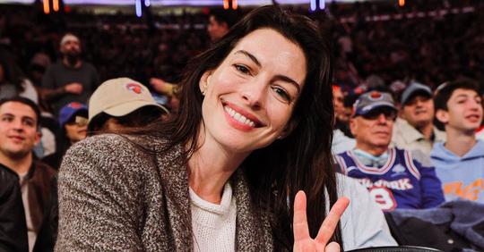 Anne Hathaway Wears Casual Fall Look to Sit Courtside at Knicks Game